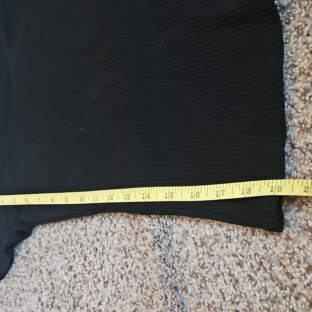 Reformation Basic Ribbed T-Shirt - image 6